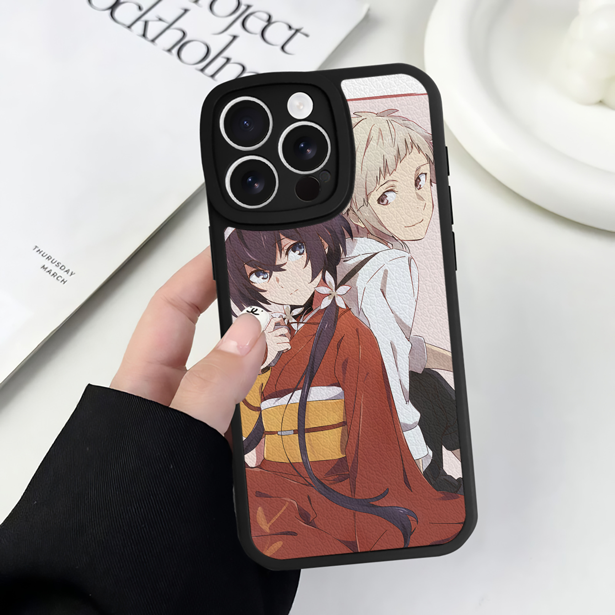 （画像用） 文豪ストレイドッグス Bungo Stray Dogs 【iPhone 16シリーズ対応】シリコンスマホケース（レザー調） 材質：シリコン